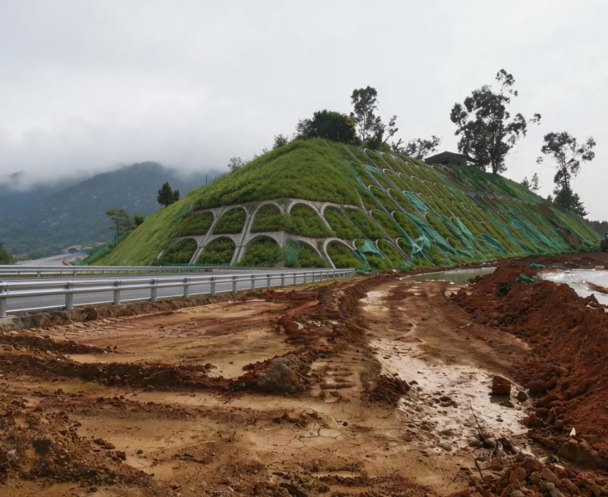 南山边坡绿化工程